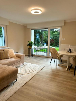 Moderne Ferienwohnung voll möbliert und zentral
